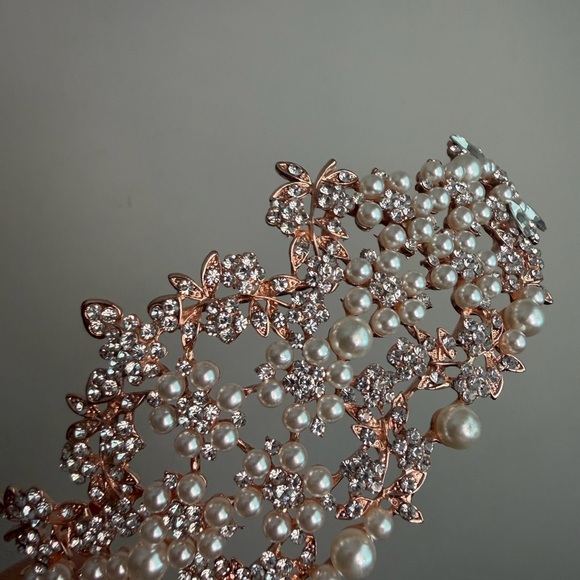 Elegant Pearl and Crystal Hair Accessory rosegold, new - Picture 8 of 12